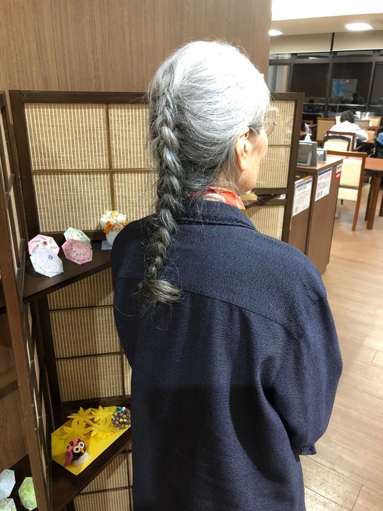 髪をバッサリ切りました