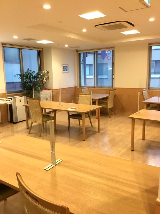 レストランのレイアウトを変更いたしました☆