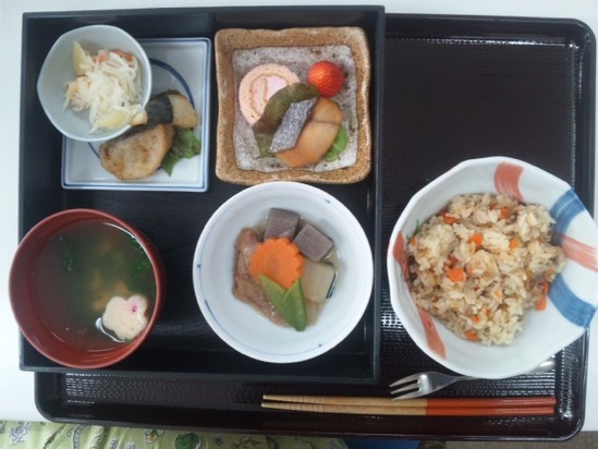 １２日の松花堂弁当。