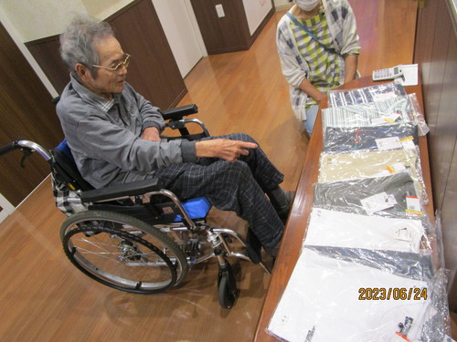 訪問衣料販売♪