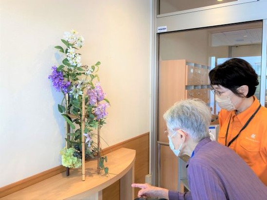 涼しげなエントランスになりました