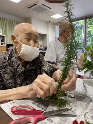 お花で華やかな彩りを　　　