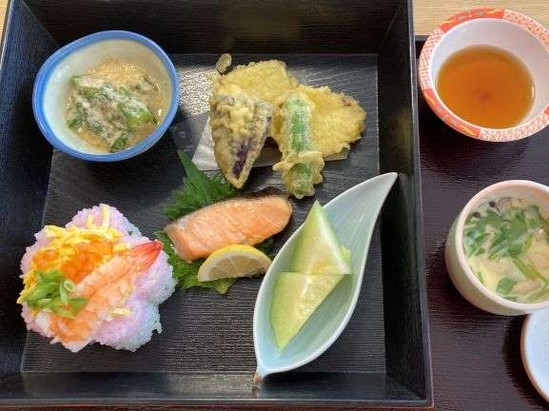 お楽しみ弁当