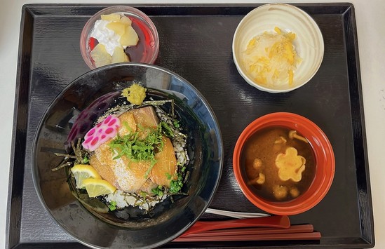 りゅうきゅう丼