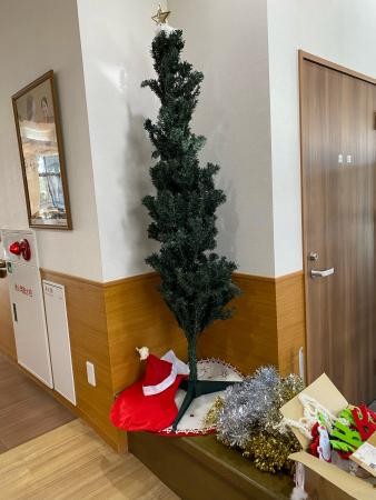 ☆クリスマスツリーを飾りました☆