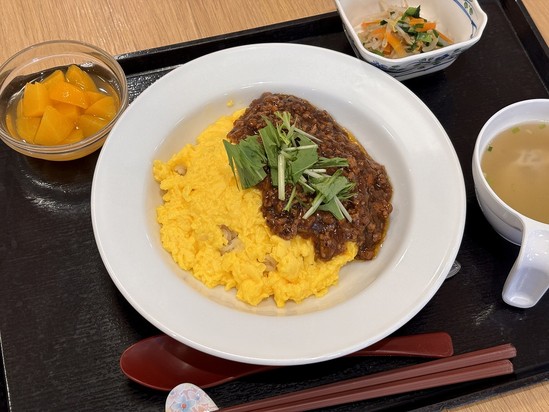 ジャージャーオムライス(^^♪