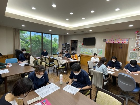 ★接遇研修（接遇マナー編）★