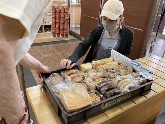 初開催　ＢＡＫＥＲＹ TRE API（ベーカリートレアピ）移動販売