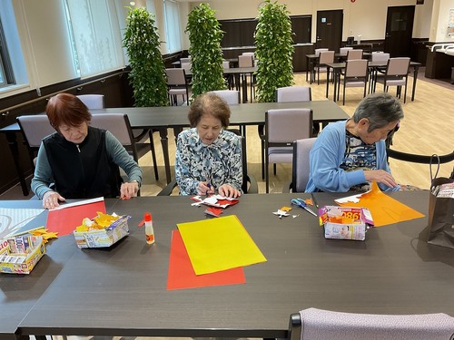 11月壁かざり準備