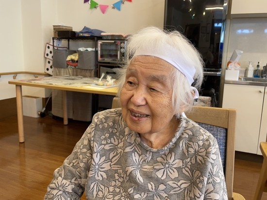 デイサービス秋の大運動会報告　その⑤『パン食い競争』