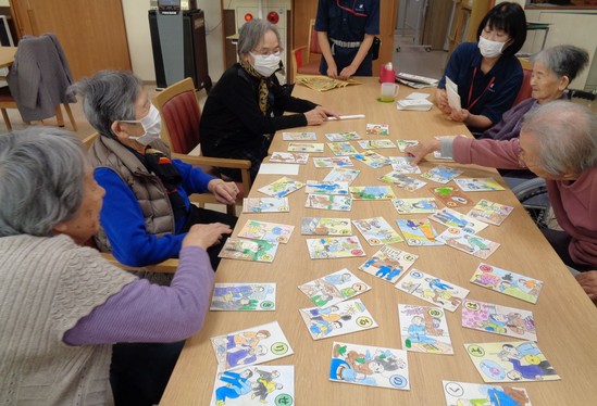 お正月へ向けて！かるた予行練習！