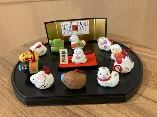 へび年($・・)/~~~