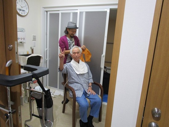 訪問理美容　クゥーティーさん