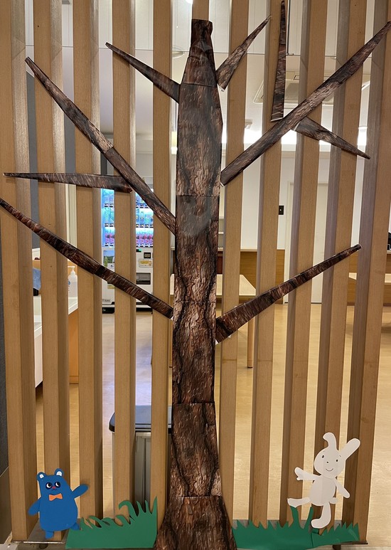 【アルファリビング広島段原】レストランに桜の木が生えたって？