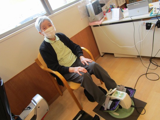 イージウォーク・・・簡単に歩く～デイサービス～