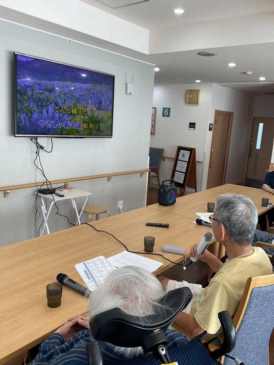 週末カラオケ大会