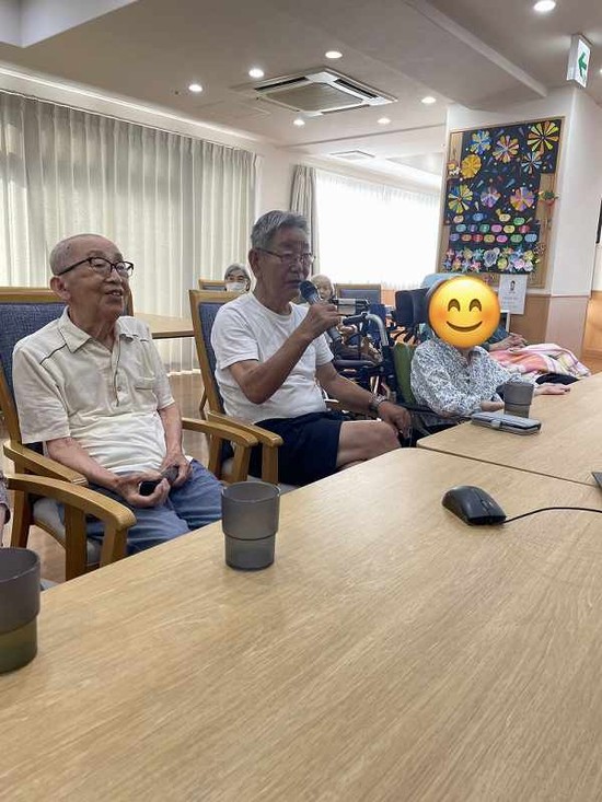 カラオケレクリエーション