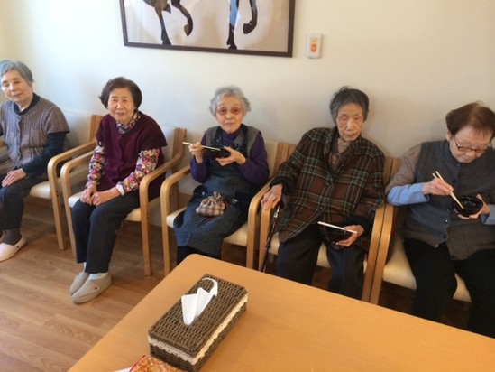 色気より食い気だよ！全員集合！！