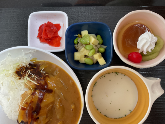 心高まるプリンアラモード♡