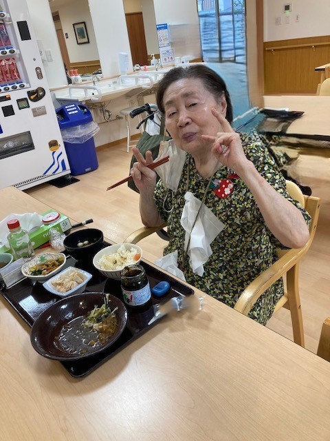 夕食の様子です