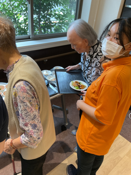 バイキング～どれを選ぼうかしら？(◎_◎;)～