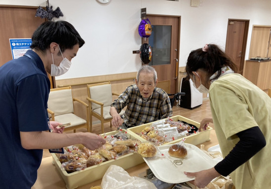 ♫　パン屋さんの日　♫