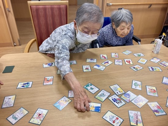 いろはかるた大会で大盛り上がり！