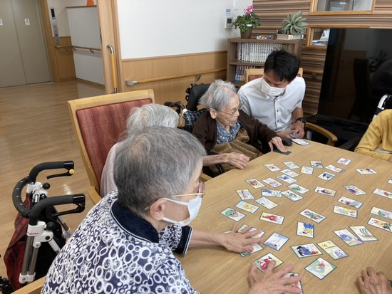 いろはかるたで脳トレーニング