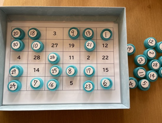 【アルファリビング広島段原】ペットボトルのキャップです　認知機能訓練②