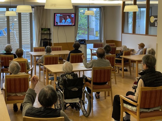 【アルファリビング広島段原】オンライン体操！