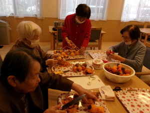 干し柿を作りました!!