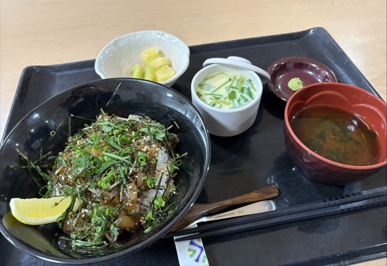 ♢　かんぱちのりゅうきゅう丼　♢