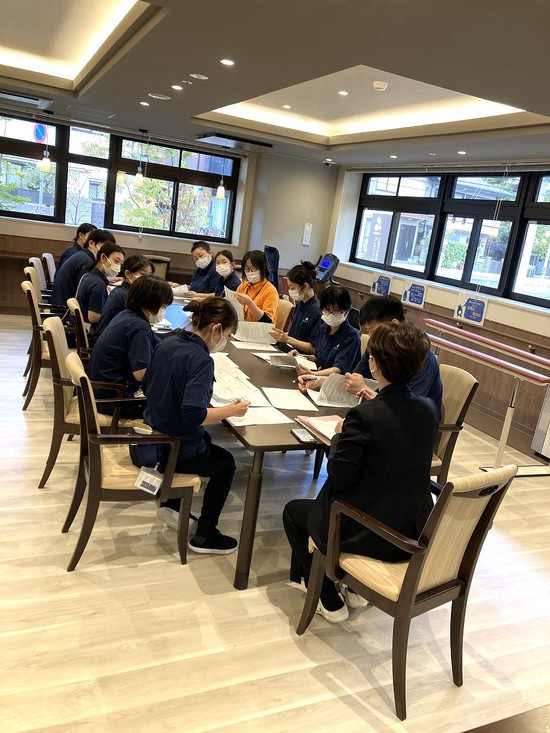 11月の事業所会議