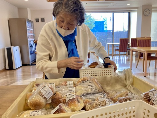 パンの移動販売『カントリーロードベーカリー』がやってきました！