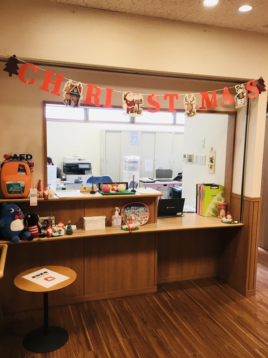 クリスマスの飾りつけ～