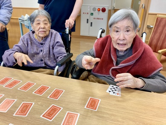 「やったー！」の声が響くトランプ脳トレ