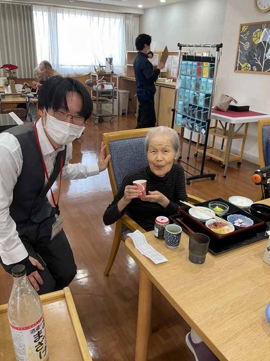 お正月イベント①甘酒とおみくじ