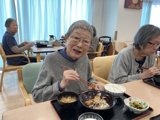 おにくにくにく(*'ω'*)