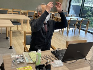 メガネ・補聴器のメンテナンスを行いました