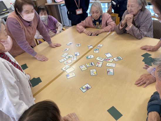 かるたで遊ぼう