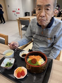 食事イベント『サーモン親子丼』