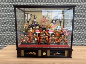 ひな祭りに向けてお雛様を飾りました