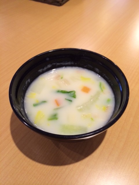 野菜たっぷりミルクスープ