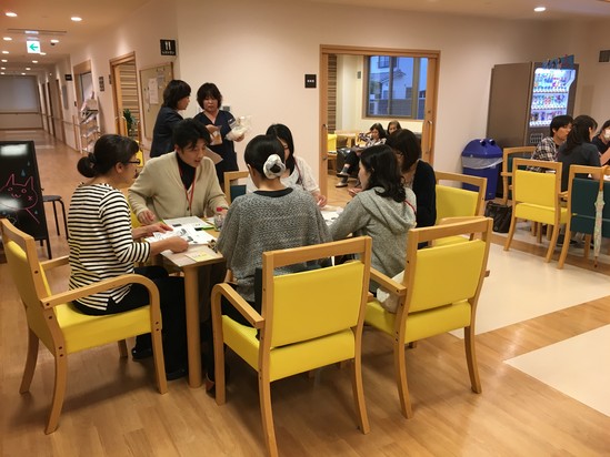 食事介助の研修を開催しました