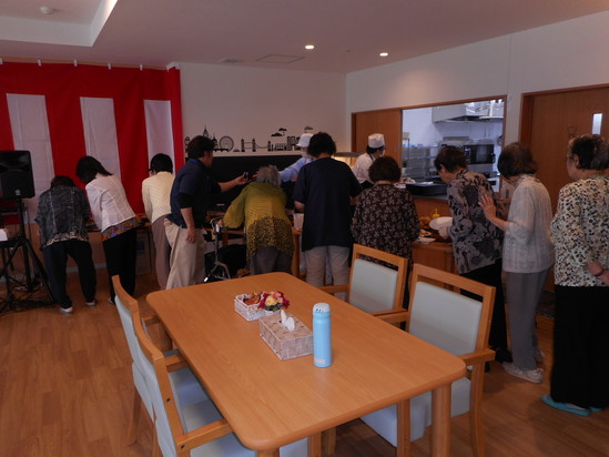 一周年記念ランチバイキング