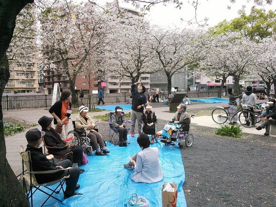 お花見＆木市に行って来ました♪