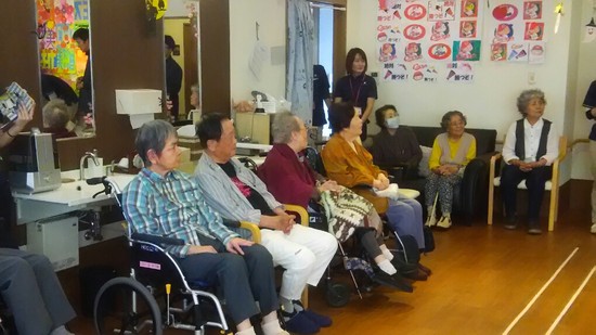 ★デイサービス★　ドッグセラピー