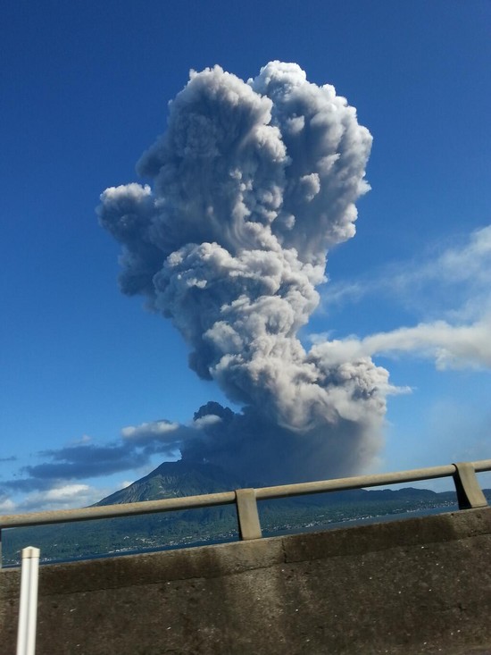 灰・灰・灰・・・