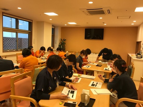 上之園全体研修会。