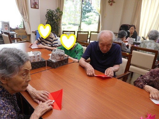 金魚作りと音楽療法